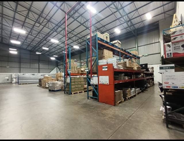 3,301M² WAREHOUSE TO LET IN NEW GERMANY